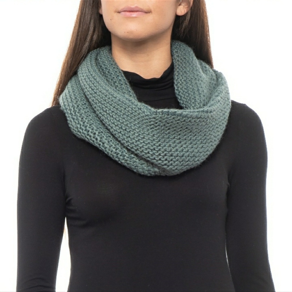 Carve Designs Cambria Infinity Scarf